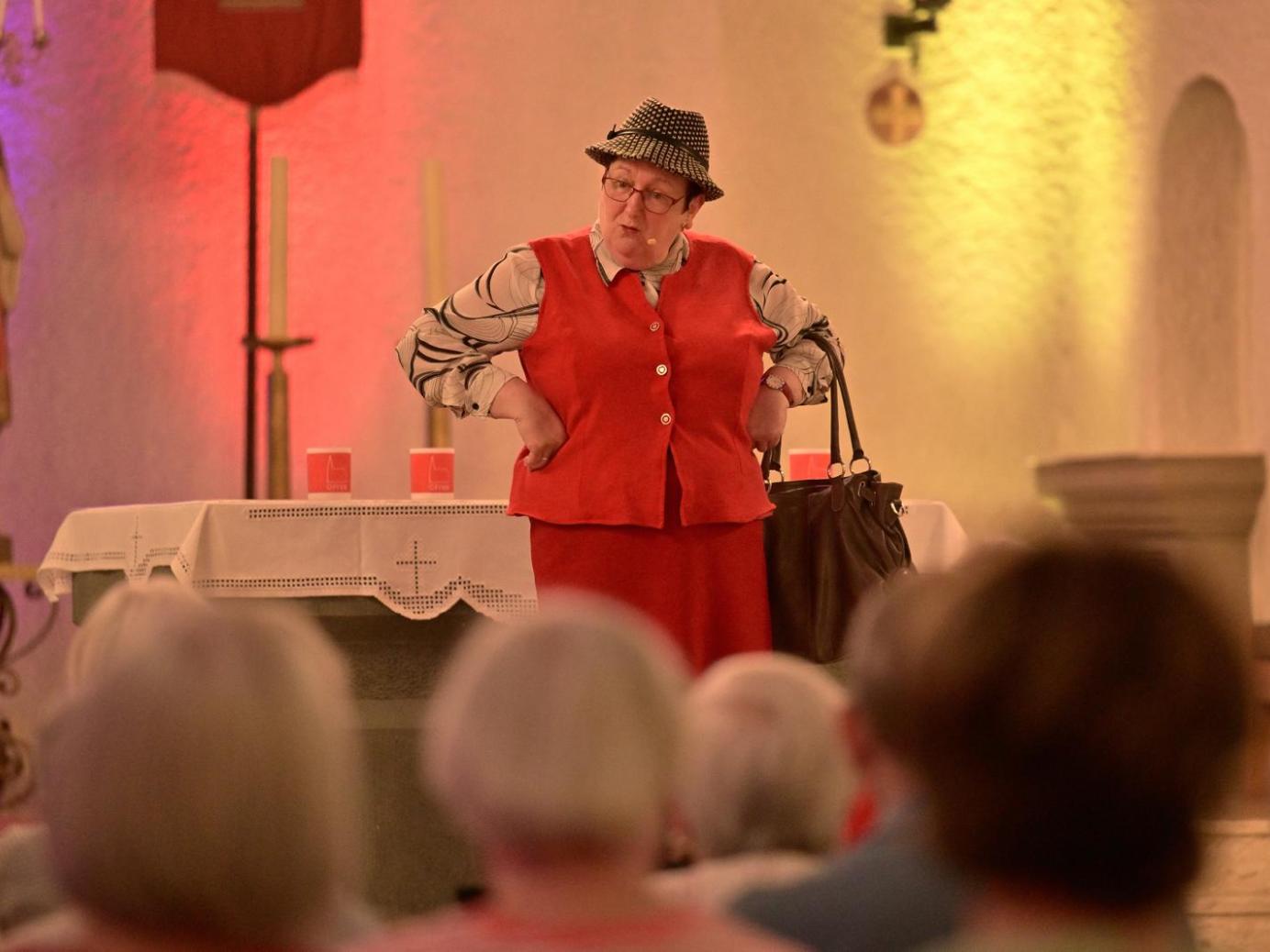 Ulrike Böhmer als Erna Schabiewsky