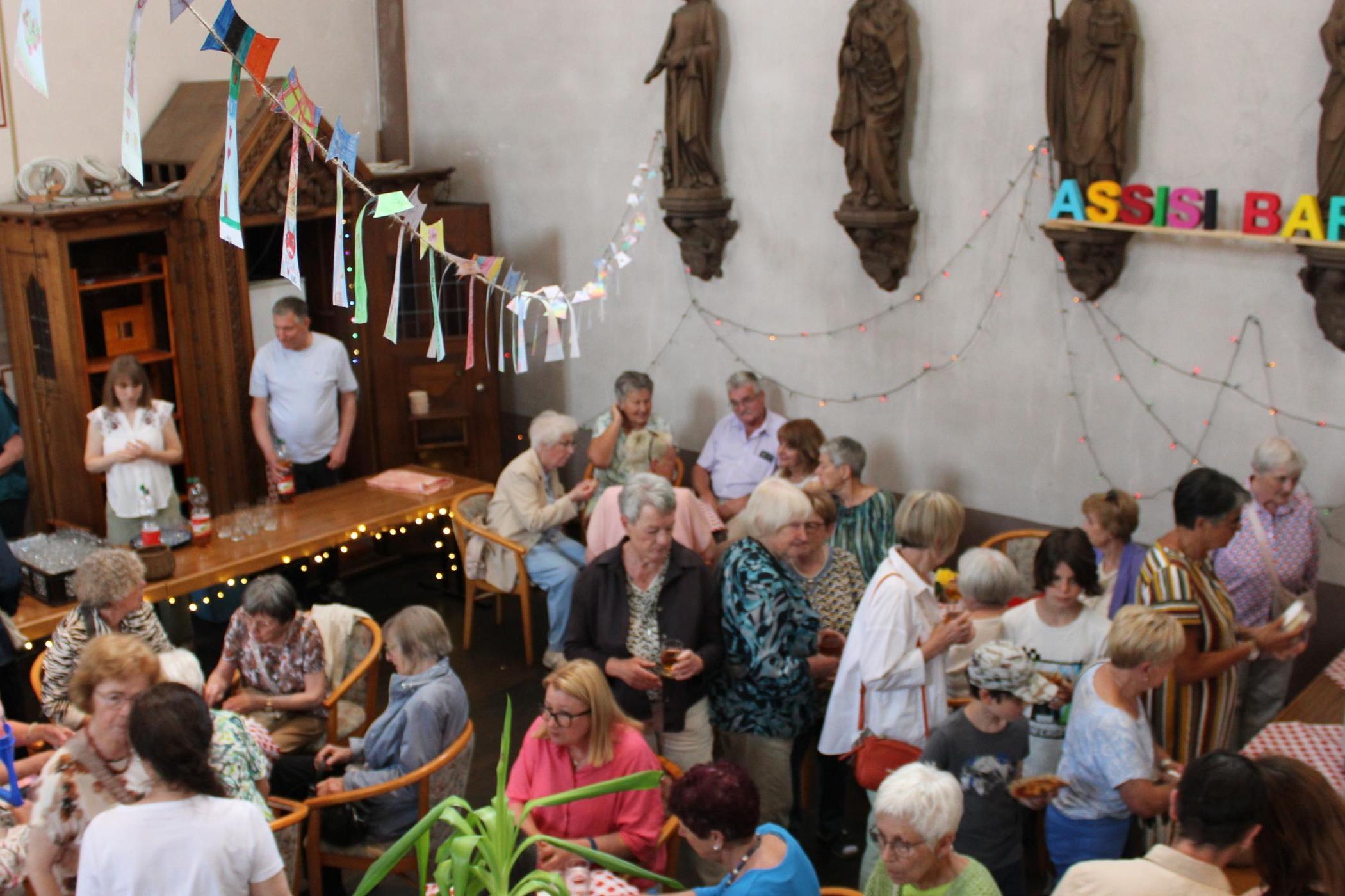 In St. Agatha wurde eine Assisi-Bar eröffnet.